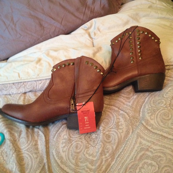 Studded brown booties (short boots)