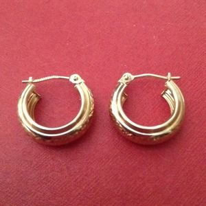 Real 14k yellow gold earring