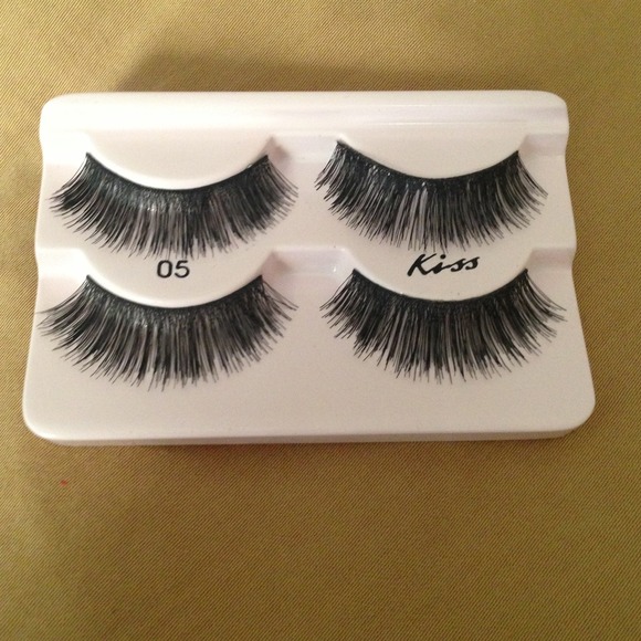 New Kiss Doubled Lashes!