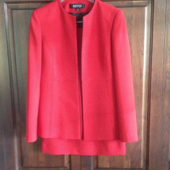 Skirt suit - beautiful for event or business