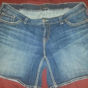 Silver Jeans Co. Suki Shorts