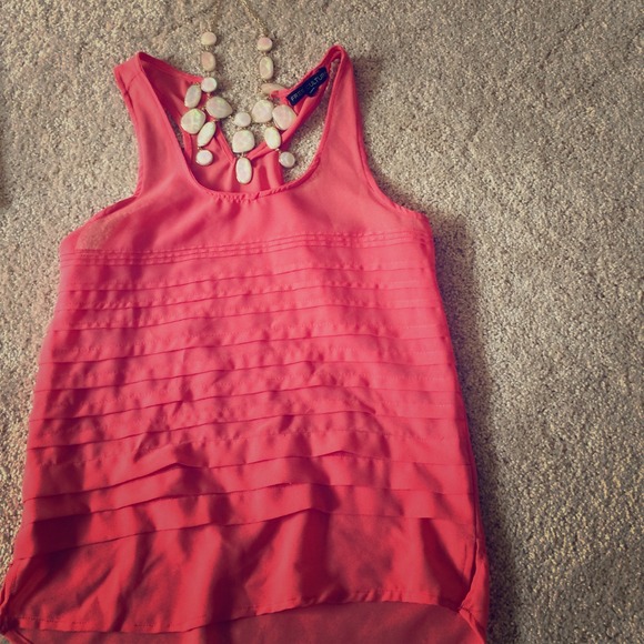 Gorgeous coral summer top