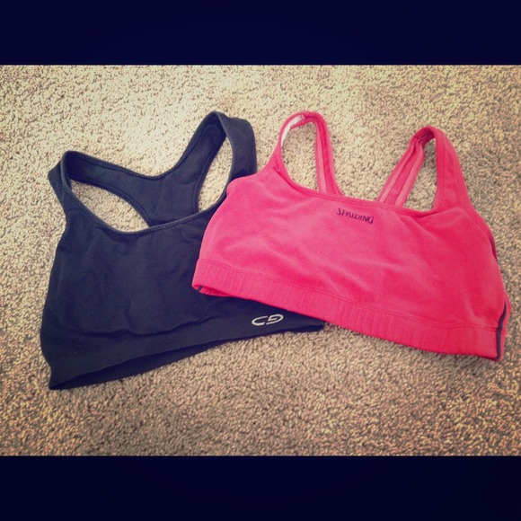 2 sports bras