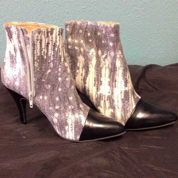 Jeffery Campbell Llama Booties