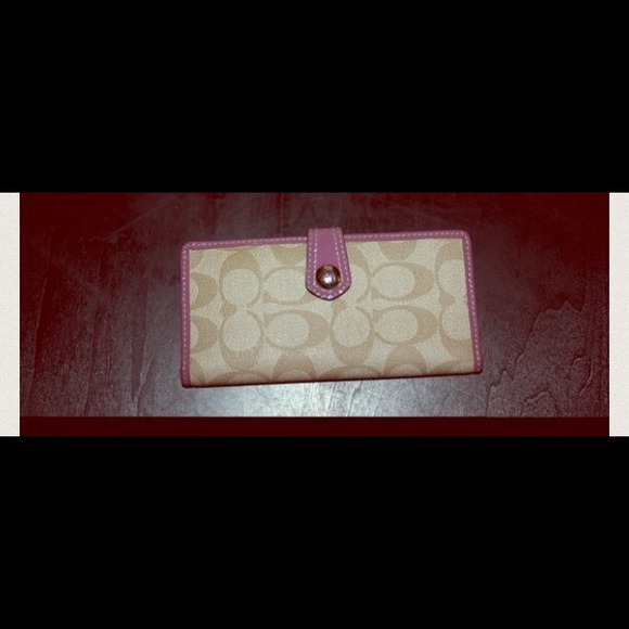 SOLD 💘 TO @yasmin1108