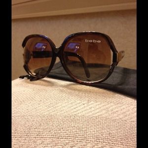 BEBE SUN GLASSES
