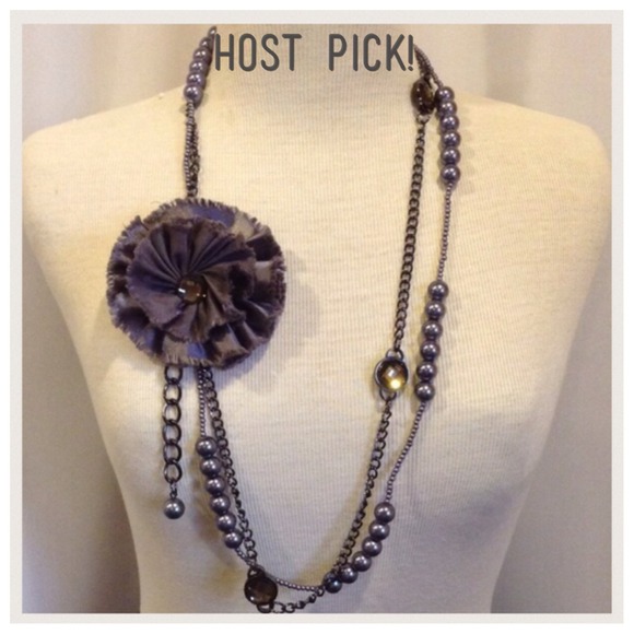 Ann Taylor LOFT Statement Necklace