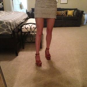 Small Beige layered skirt