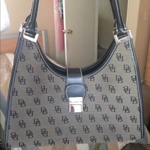 Dooney & Bourke bag