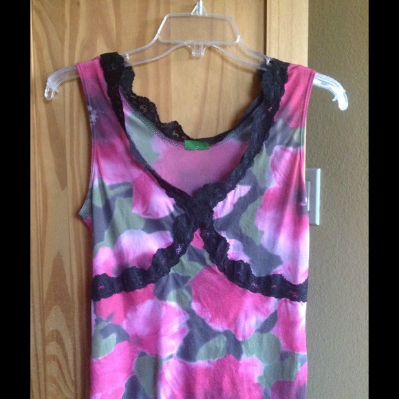 Pretty floral top