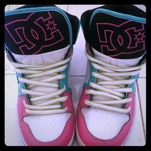 TRADES WELCOME Womens DC hightops