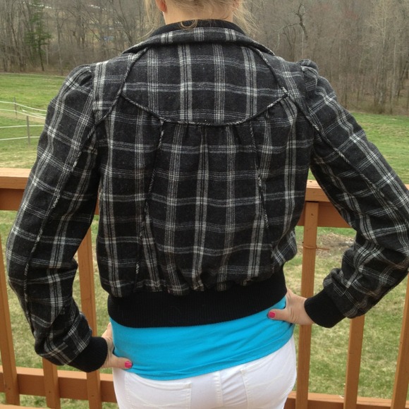 Jacket - Picture 2 of 3