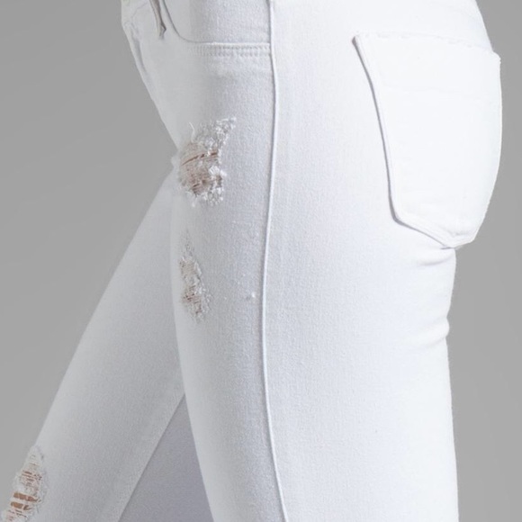 Black Orchid Denim "Zipper Skinny Leg" in White💛