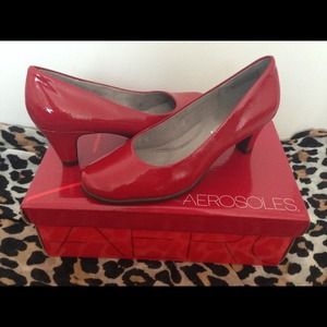 Brand new red aerosole pumps