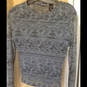 New York and Co light weight top