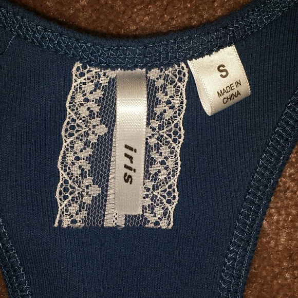 Tanktop - Picture 2 of 2