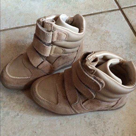 🚫SOLD🚫Zara Kids Girls Toddler Sneakers 24/25 - Picture 1 of 1