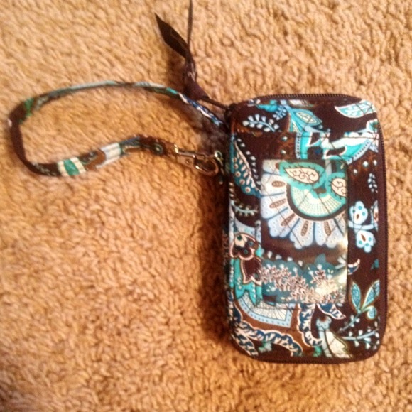 NWOT Vera Bradley Wristlet with ID case