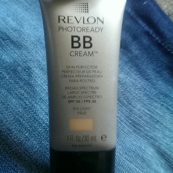 Revlon PhotoReady BB cream 010 light