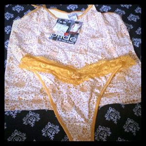 A midrift cami & thong.