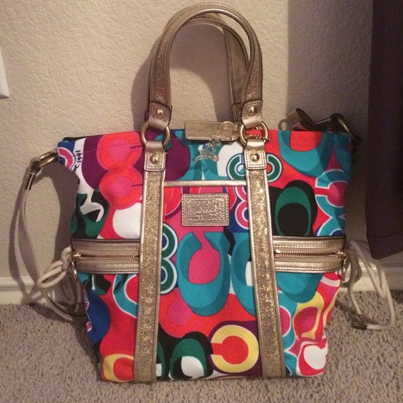 Coach purse only used couple times,good condition