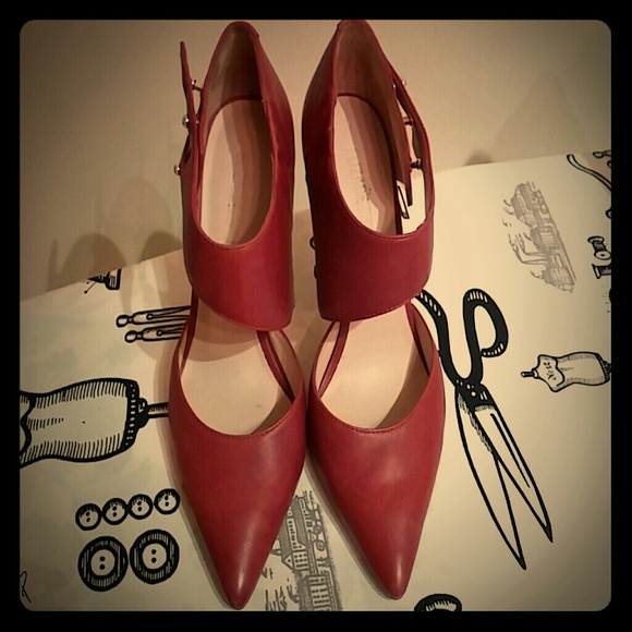 Elizabeth and James heels