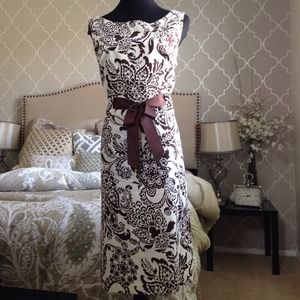 Cream & Chocolate Sleeveless Dress