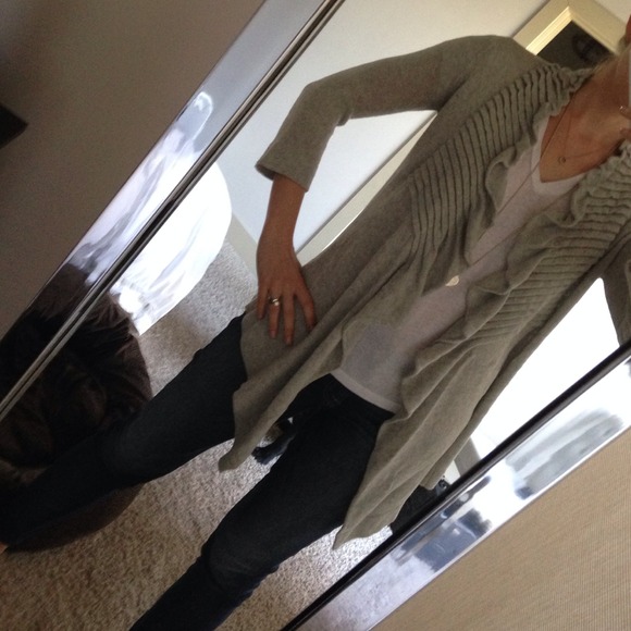 Grey light knit sweater