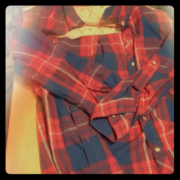 Long sleve colorful shirt