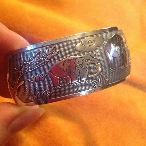 Elephant Cuff Bracelet. (SOLD) - Picture 2 of 4