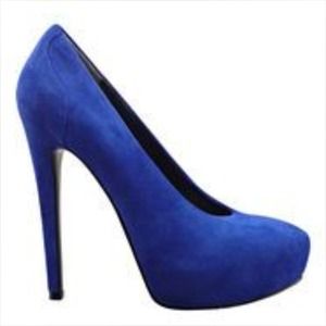 Nine West pump