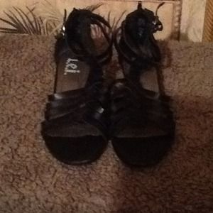 Black strappy flat sandals