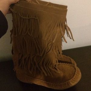 Cognac fringe boots