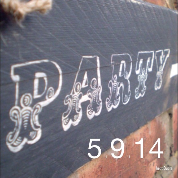 Theme Alert: Night Out! 5.9.14 - Picture 2 of 4