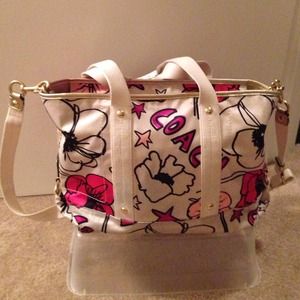 Authentic Coach poppy handbag