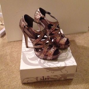 Sparkle glitter strappy heels