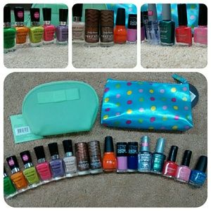 NWT ^Retail: $51^ 16 Nail Polish