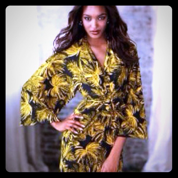 Victoria's Secret Kimono Wrap Dress XSmall.  NWOT