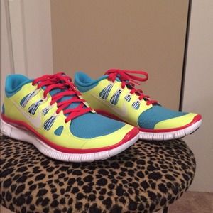 REDUCED!!! NIKE ID running shoes Never worn Sz 8