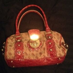 Guess purse
