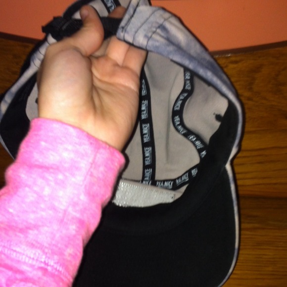 Yea.Nice Hat - Picture 2 of 2