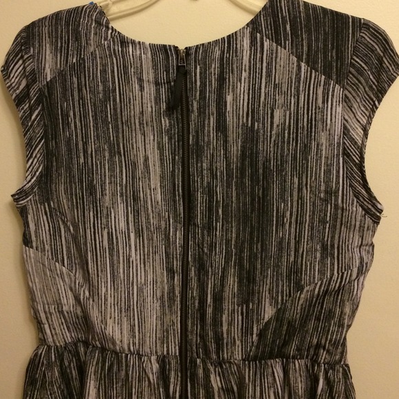 Mossimo Dress - Picture 3 of 3