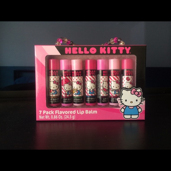 💕HELLO KITTY💕 7 Pack Lip Balm