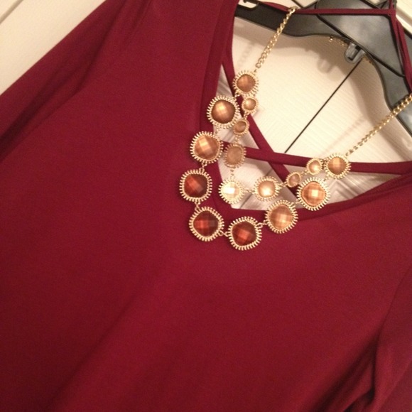 AE Maroon top