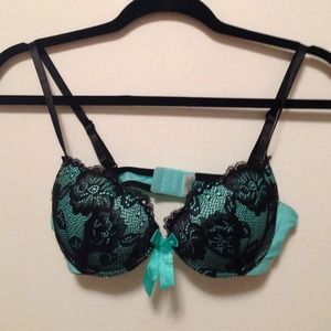 34B Black Lace Bra