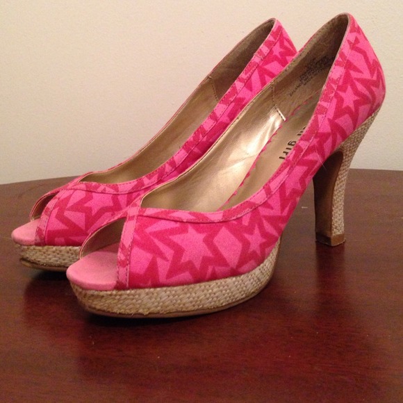 Pink Star Print Madden Girl Peep Toe Pumps