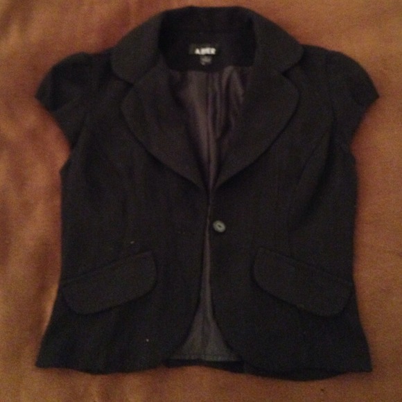 Black Cap Sleeve Bolero