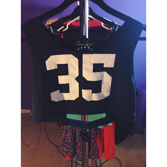 '35' Navy Crop Top