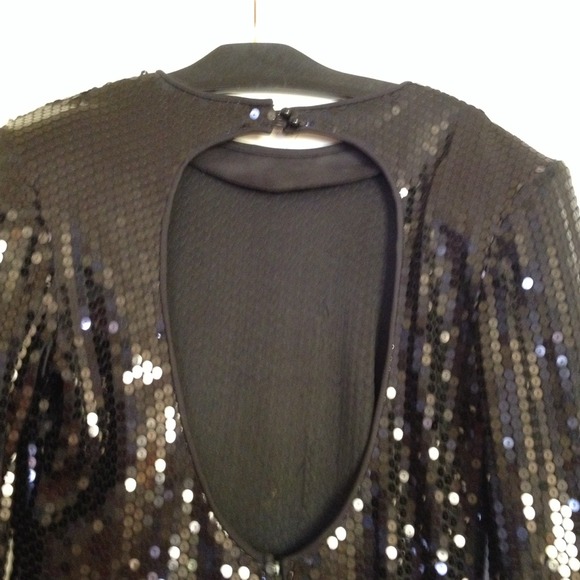 HP!🌟SEQUINS DRESS🌟 - Picture 3 of 5