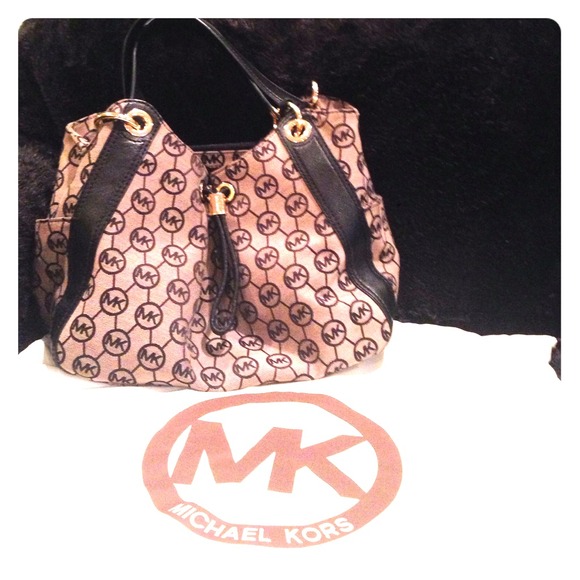 Michael Kors Handbags - Michael Kors Monogram Bag